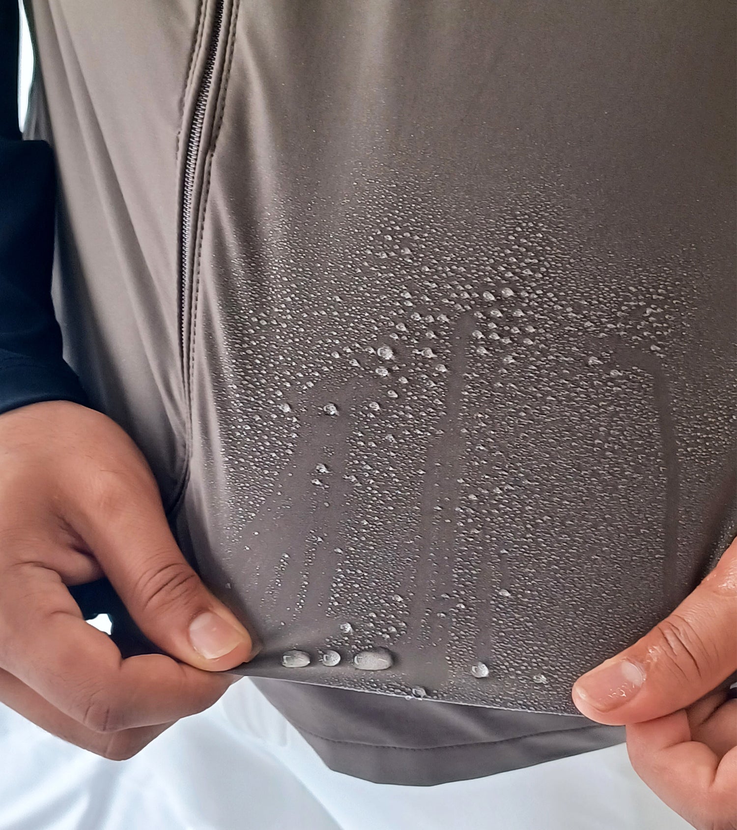 メンズウィンドブレーカーベスト