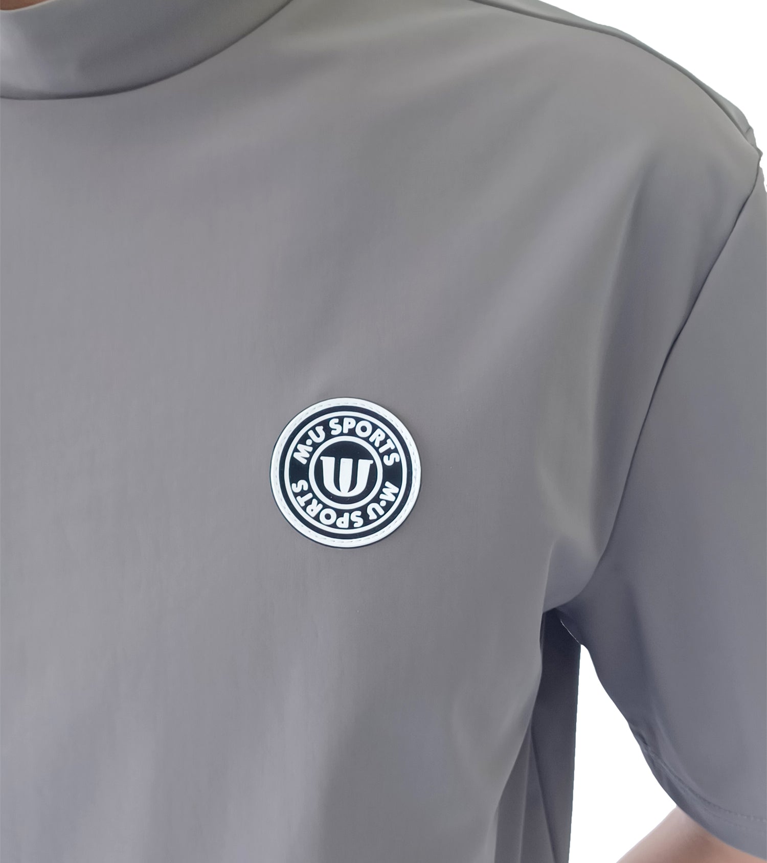 メンズ半袖モックネックプルオーバー