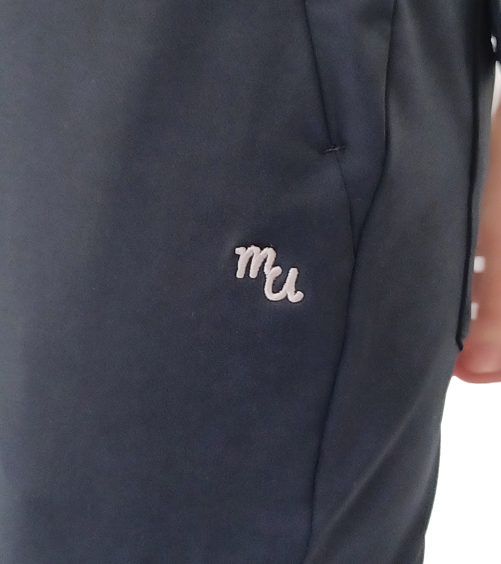 ナチュラルストレッチストレートパンツ