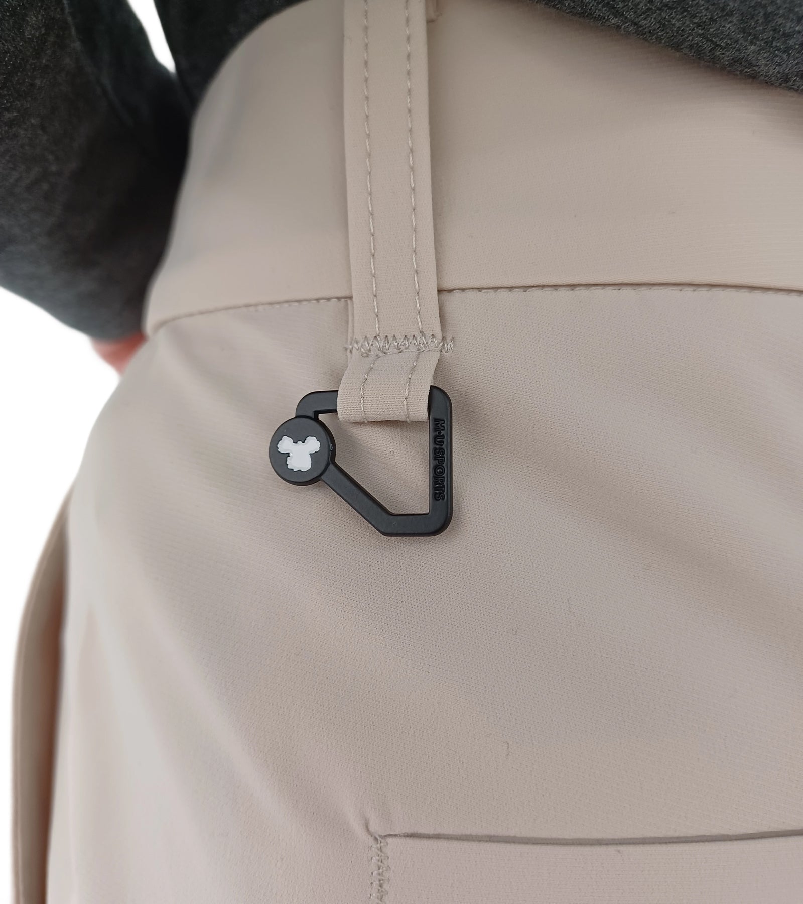 アクティブ9分丈スリムパンツ