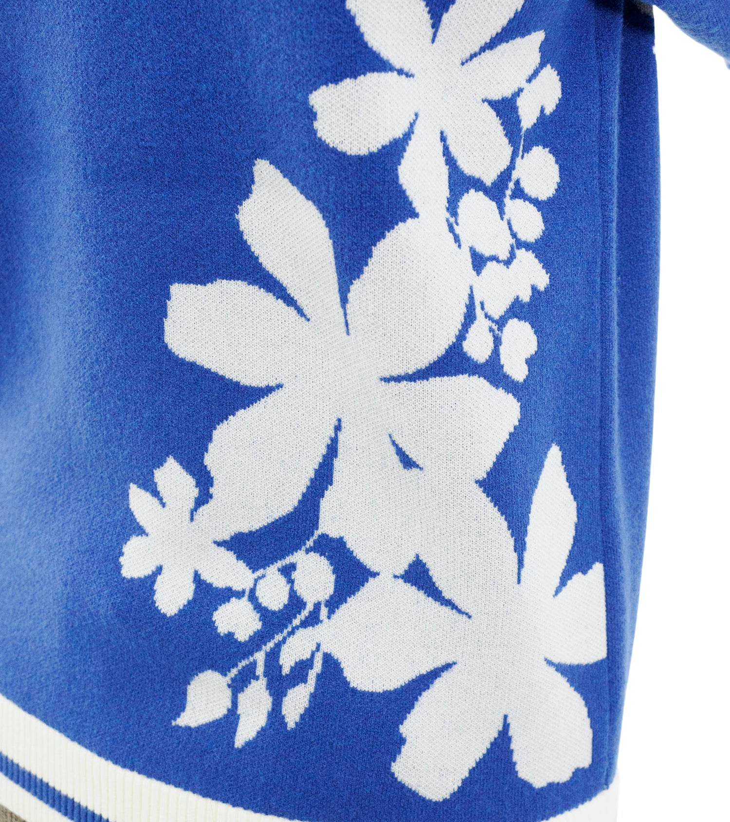 モールジャガードニット