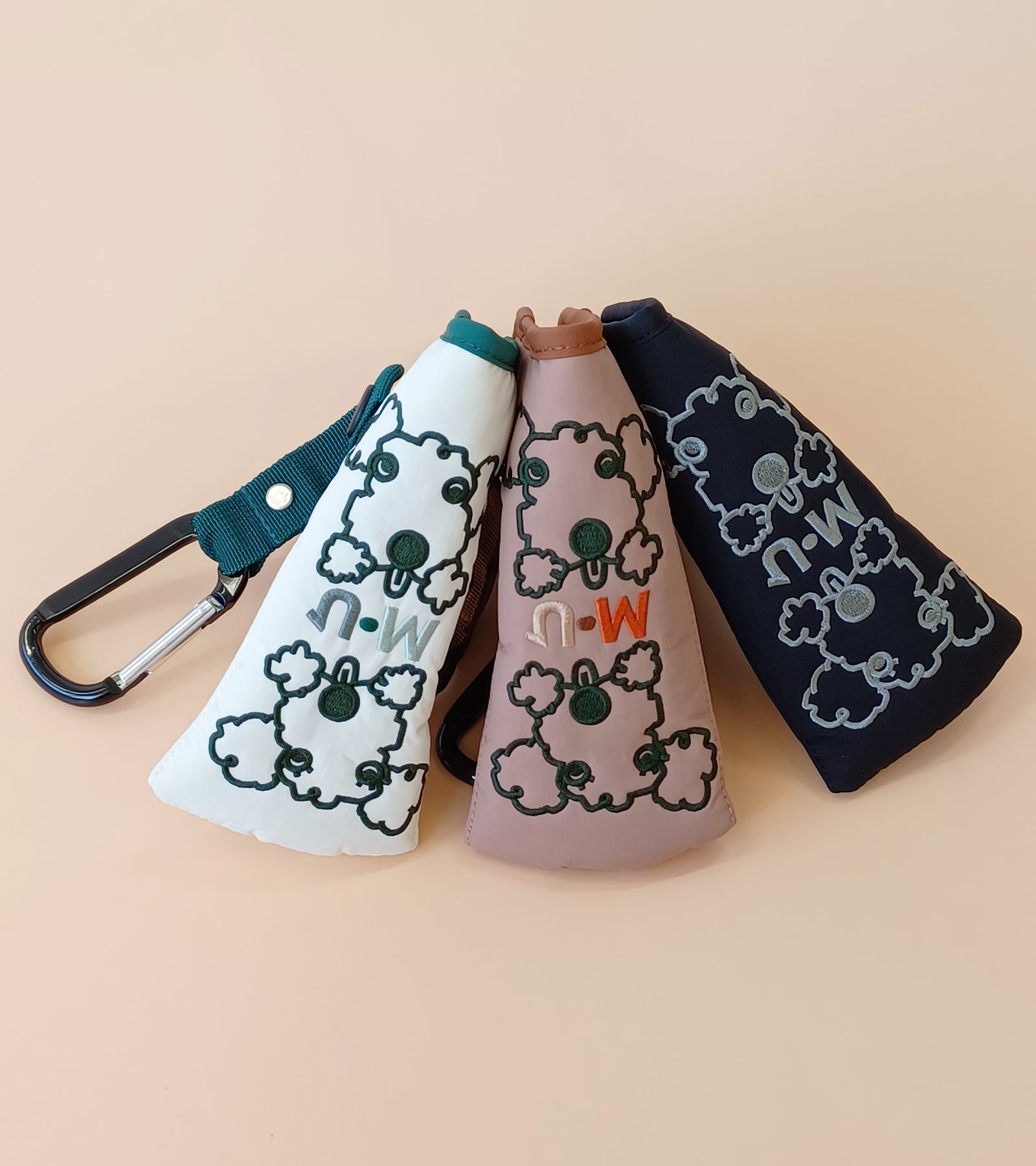 変顔キャラクター刺繍ピン型パターカバー