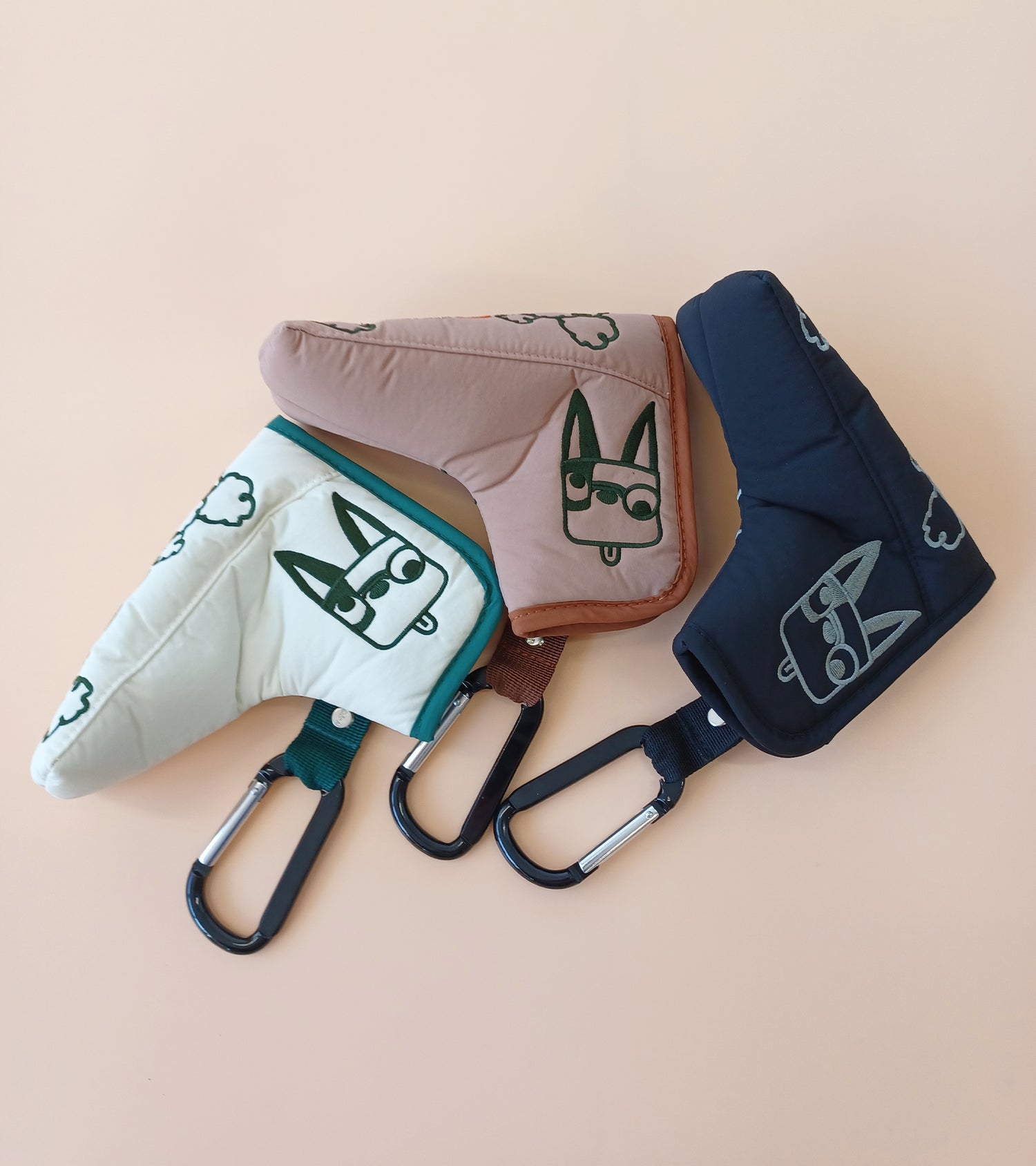 変顔キャラクター刺繍ピン型パターカバー