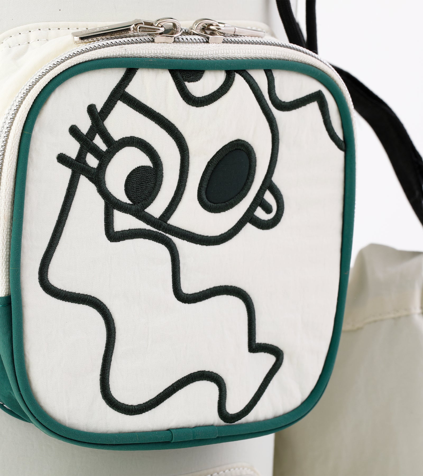 軽量変顔キャラクター刺繍レギュラーソールキャディーバッグ