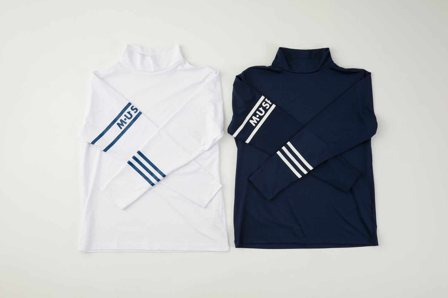 アシンメトリーメンズ長袖モックネック(700Q4400)