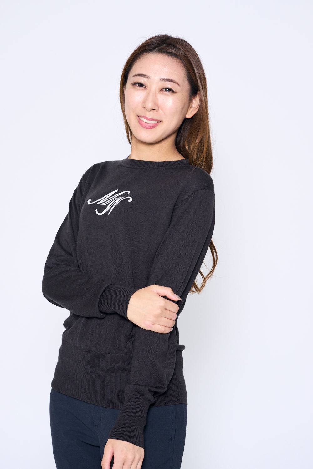 Intarsia long sleeve logo knit (701H6224)