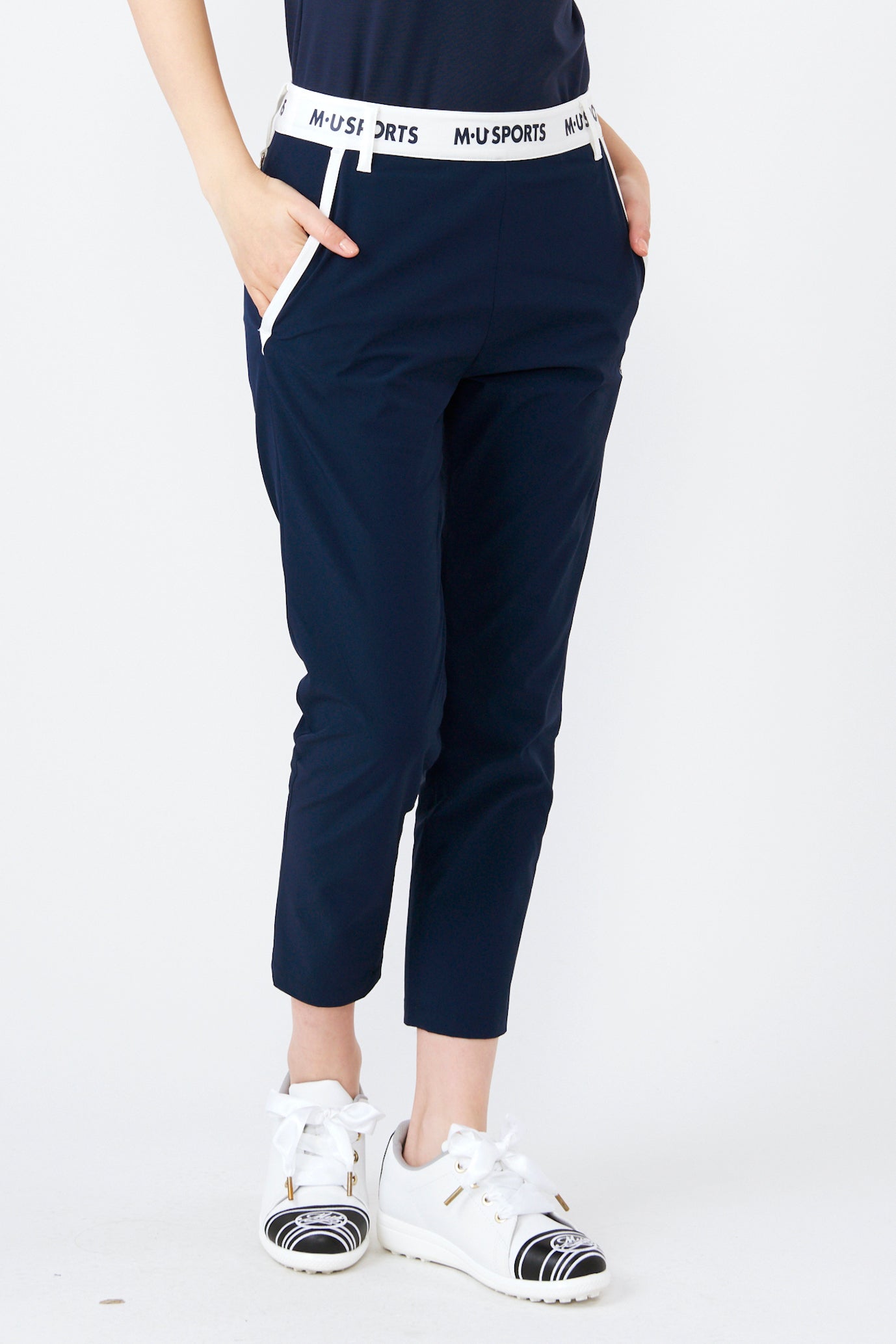 ハイテンションウエストロゴ入りスリムフィットパンツ(801J2552)