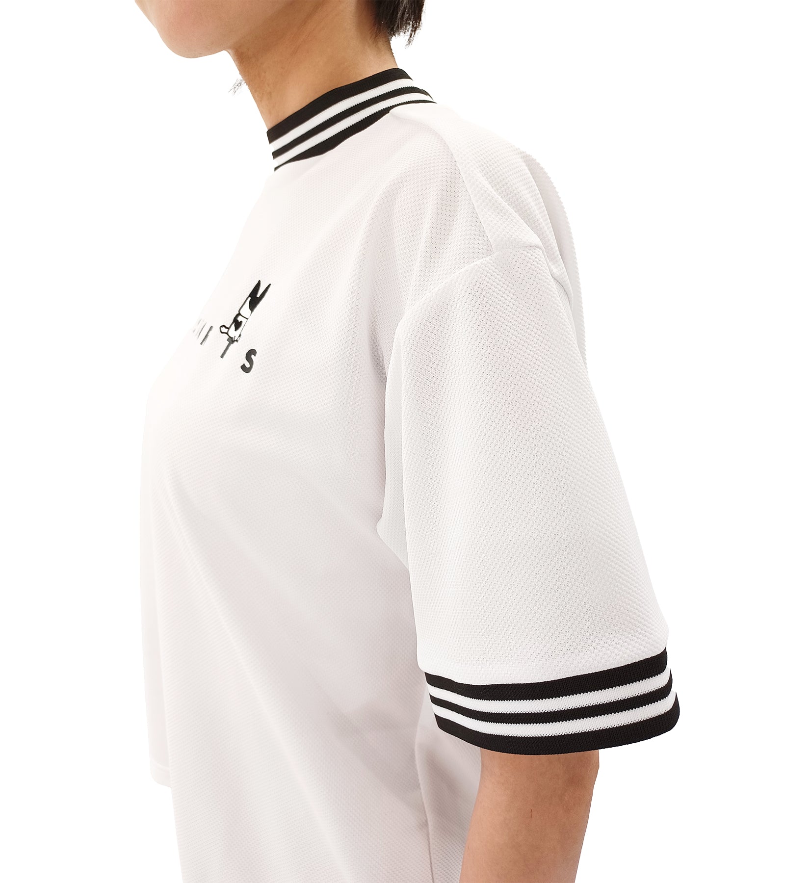 半袖モックネックロゴTシャツ