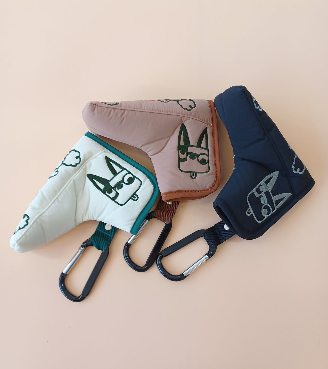 変顔キャラクター刺繍ピン型パターカバー