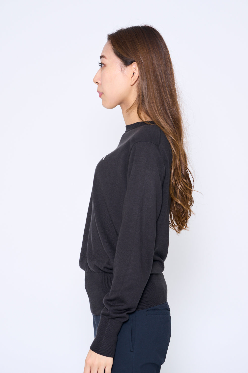 Intarsia long sleeve logo knit (701H6224)