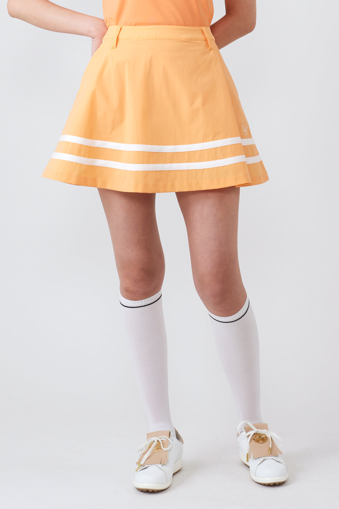 Line detail flare skirt (701J2506)