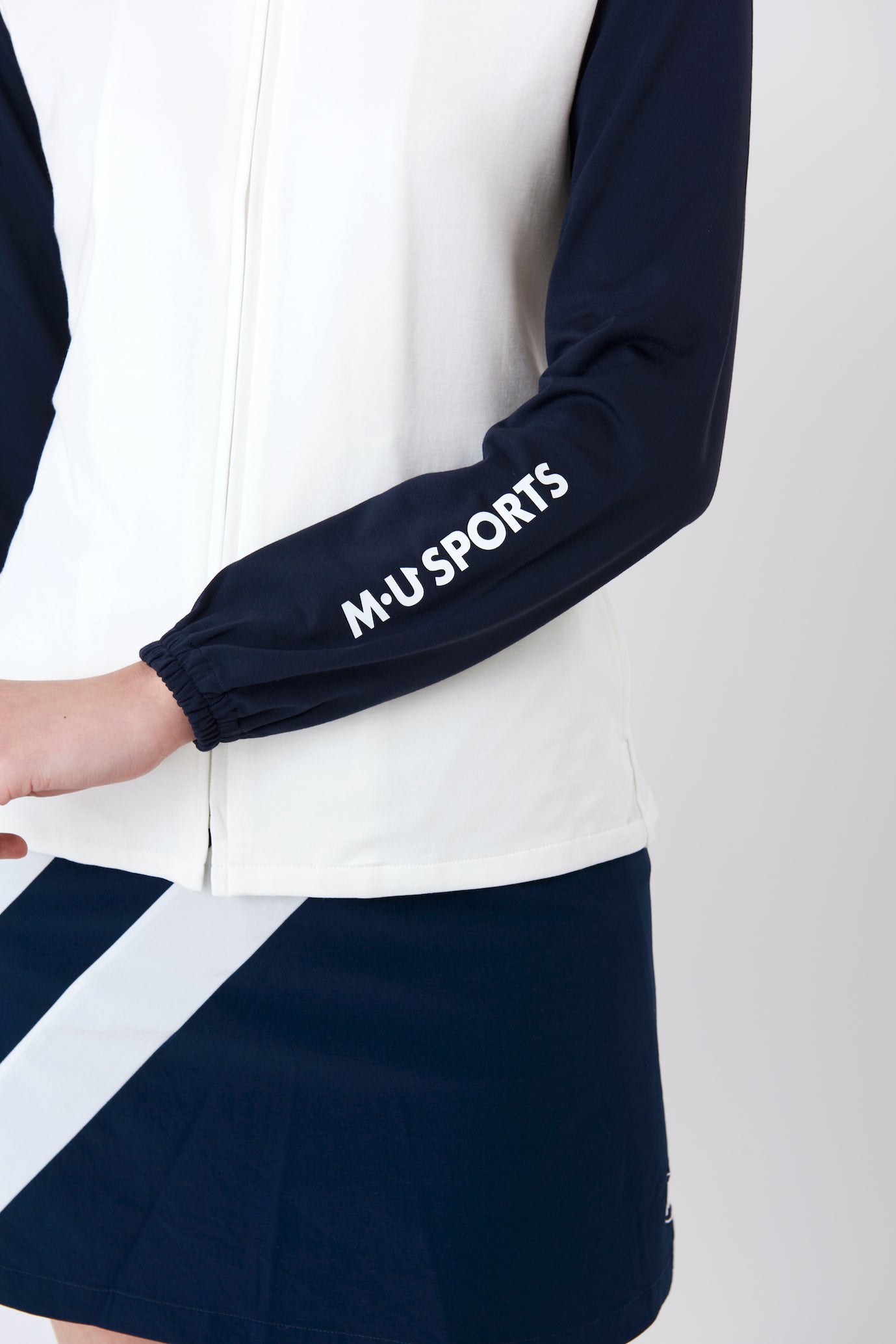 ライトウェイトウインドブロックブルゾン (801J1652)