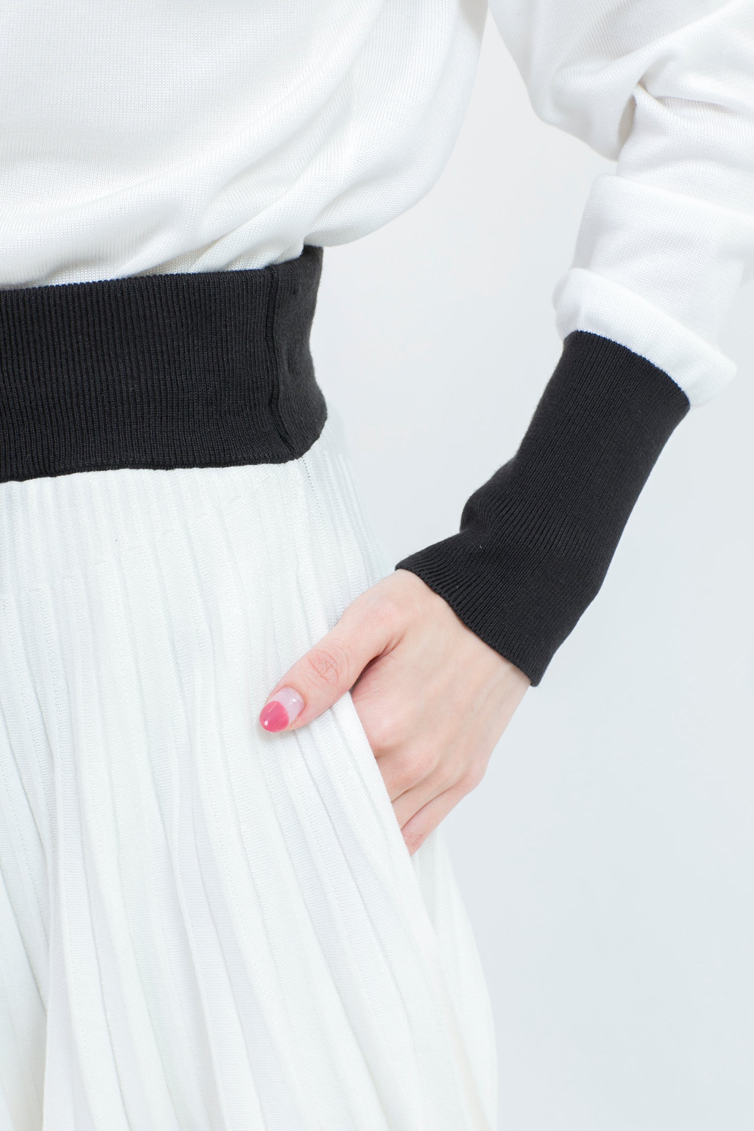 Pleated knit skirt (701H8516K)