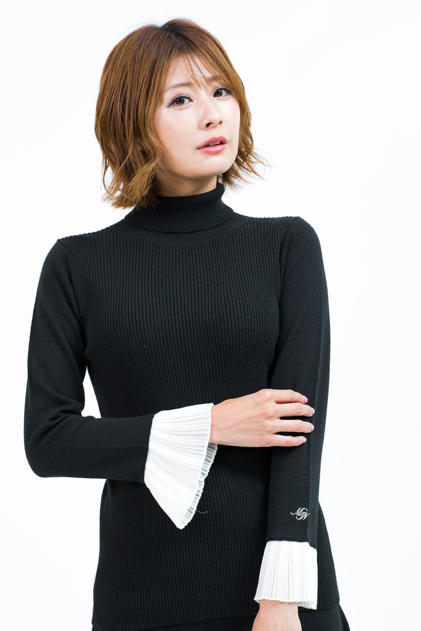 Pleated cuffs long sleeve turtle rib knit (701H8226)